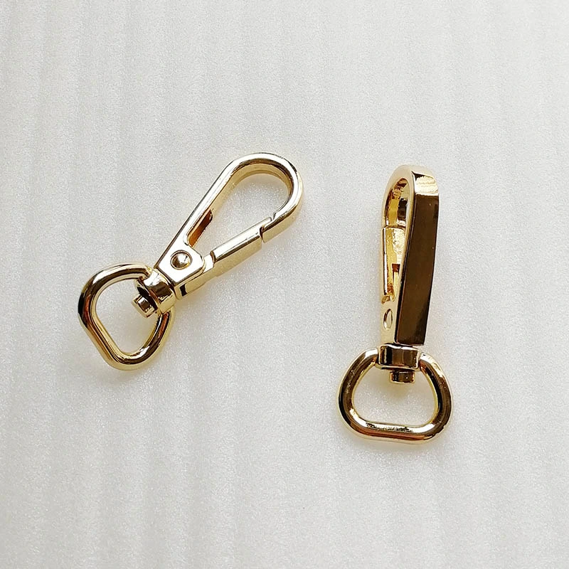 China Supplier Gold Metal Dog Buckles Snap Hooks for Strap Bag Accessories